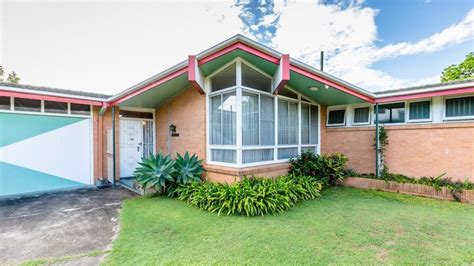 'Like an alien spaceship': How lottery prize homes changed Brisbane's.